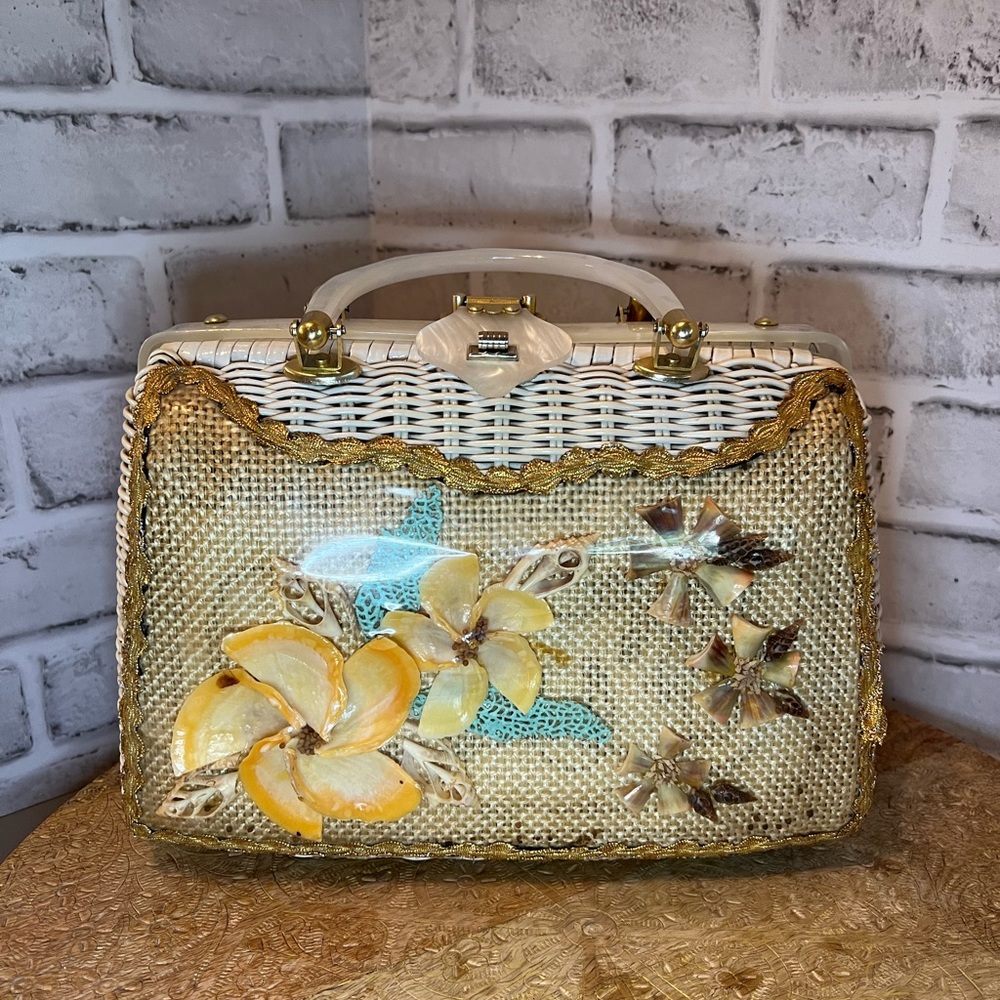 Vintage Tropical In Miami Wicker  Handbag With Lucite Handles